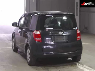 Toyota RACTIS  с аукциона в Японии