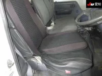 Toyota DYNA лот № 8011 оценка R  с аукциона в Японии 5