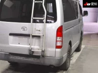 Toyota HIACE VAN лот № 20014 оценка 3.5  с аукциона в Японии 7
