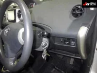 Toyota IST лот № 30696 оценка 3.5  с аукциона в Японии 4