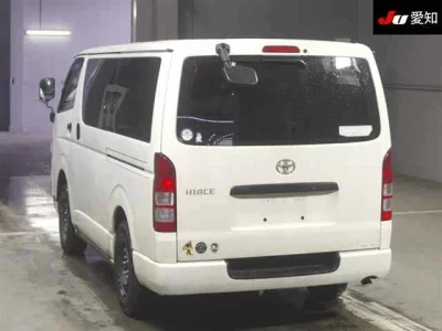 Toyota HiAce Van