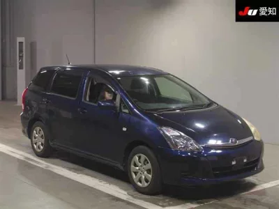 Toyota WISH  с аукциона в Японии