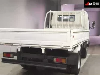 Toyota DYNA лот № 8070 оценка 3.5  с аукциона в Японии 7
