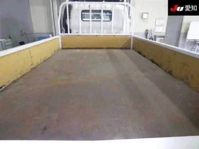 Toyota DYNA  с аукциона в Японии