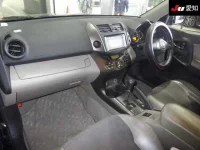 Toyota VANGUARD лот № 30063 оценка 3  с аукциона в Японии 2