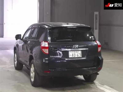 Toyota VANGUARD  с аукциона в Японии