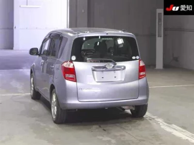 Toyota RACTIS  с аукциона в Японии