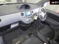 Toyota SIENTA лот № 30513 оценка 3.5  с аукциона в Японии 2