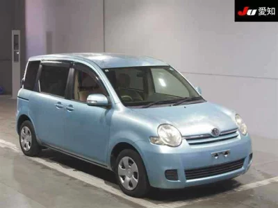 Toyota SIENTA  с аукциона в Японии