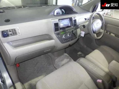 Toyota Raum