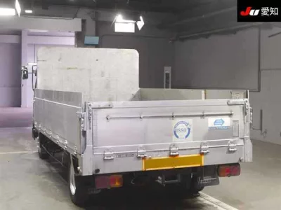 Toyota DYNA  с аукциона в Японии