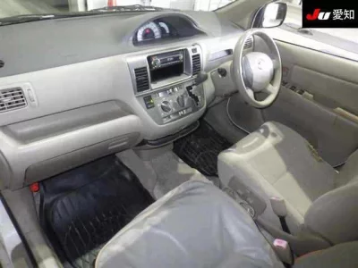 Toyota RAUM  с аукциона в Японии