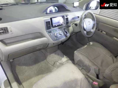Toyota Raum