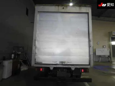 Toyota DYNA  с аукциона в Японии