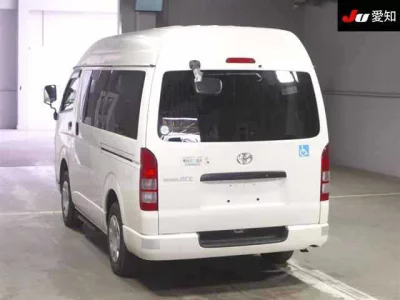 Toyota RegiusAce