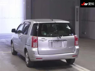 Toyota RAUM  с аукциона в Японии