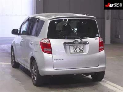 Toyota RACTIS  с аукциона в Японии