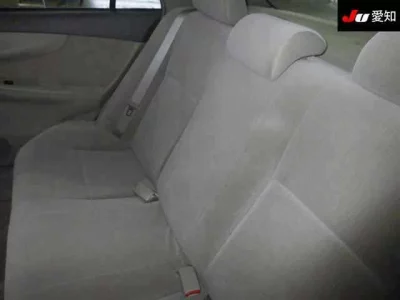 Toyota COROLLA AXIO  с аукциона в Японии