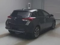 Toyota AURIS лот № 22040 оценка 3.5  с аукциона в Японии 1