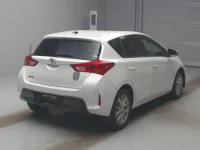Toyota AURIS лот № 22056 оценка 3.5  с аукциона в Японии 1