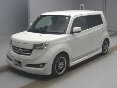Toyota BB  с аукциона в Японии