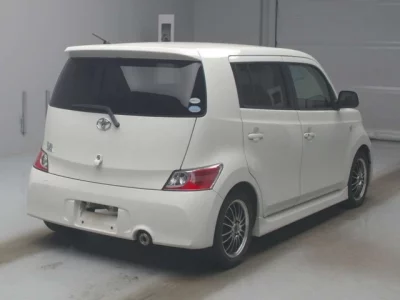 Toyota BB  с аукциона в Японии