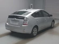 Toyota Prius лот № 24029 оценка R  с аукциона в Японии 1