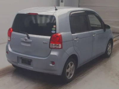 Toyota PORTE  с аукциона в Японии