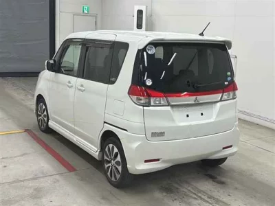 Mitsubishi Delica D:2