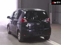 Toyota PORTE лот № 1002 оценка 3.5  с аукциона в Японии 1