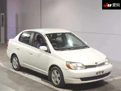 Toyota PLATZ