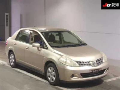 Nissan TIIDA LATIO