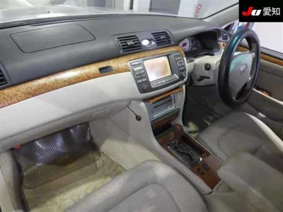 Toyota BREVIS  с аукциона в Японии