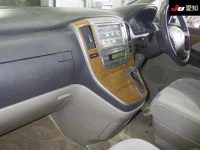 Toyota ALPHARD лот № 30086 оценка 3.5  с аукциона в Японии 2