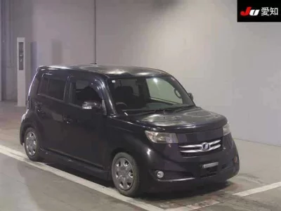 Toyota BB  с аукциона в Японии