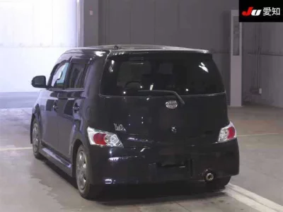 Toyota BB  с аукциона в Японии