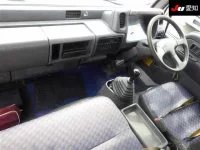 Nissan CONDOR лот № 8533 оценка 3.5  с аукциона в Японии 2