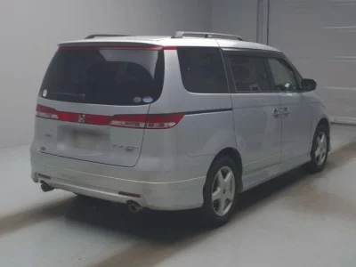 Honda ELYSION  с аукциона в Японии