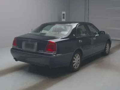 Toyota CROWN  с аукциона в Японии