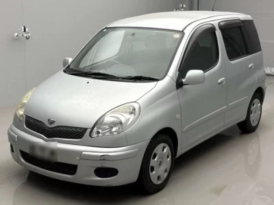Toyota FUNCARGO  с аукциона в Японии