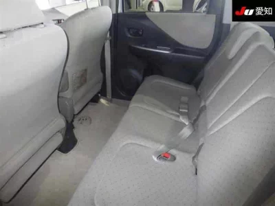 Toyota RACTIS  с аукциона в Японии