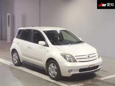 Toyota IST  с аукциона в Японии