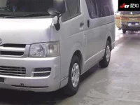 Toyota HIACE VAN лот № 20045 оценка 3.5  с аукциона в Японии 6