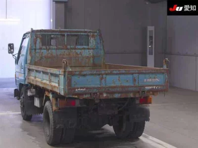 Toyota DYNA  с аукциона в Японии