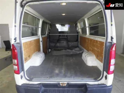 Toyota HIACE VAN  с аукциона в Японии