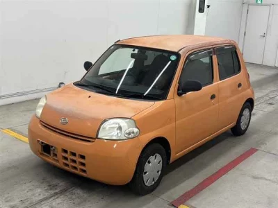 Daihatsu Esse