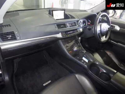 Lexus CT  с аукциона в Японии