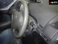Toyota VITZ лот № 30296 оценка 3.5  с аукциона в Японии 4