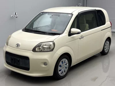 Toyota PORTE  с аукциона в Японии