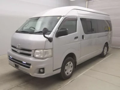 Toyota HIACE VAN  с аукциона в Японии
